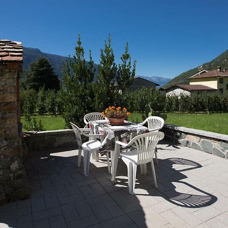 Free Hugs Hotel Mazzo di Valtellina Exterior photo